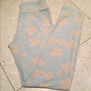 Lularoe Leggings: Cherry-blossom